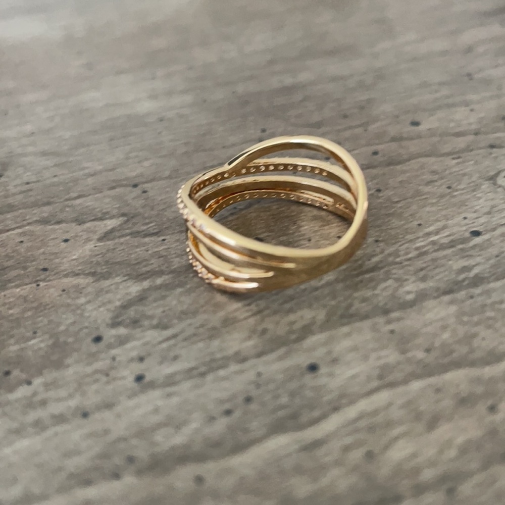 Express Gold Ring - Picture 10 of 12